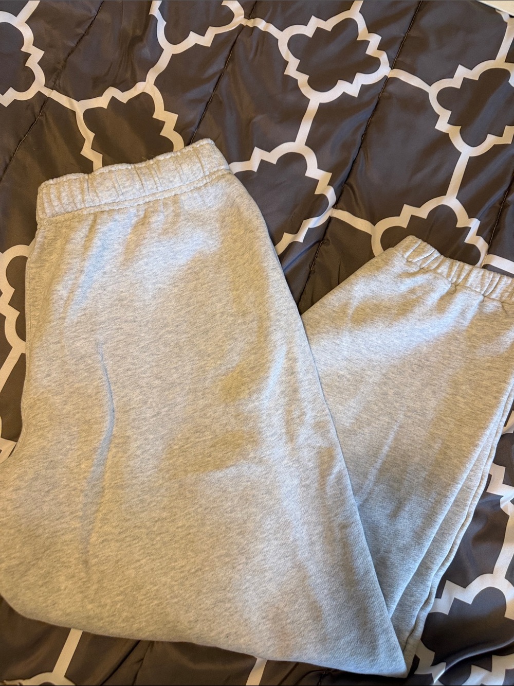 Women’s size large DSG Gray Sweatpants - Never worn